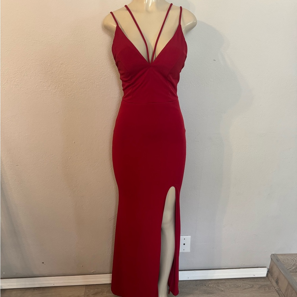 Elegant Red Evening Dress